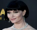 Essie Davis - Actresses, Birthday, Personal Life - Essie Dav